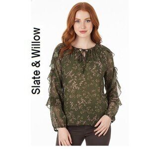 SLATE & WILLOW, Long sleeve floral green blouse